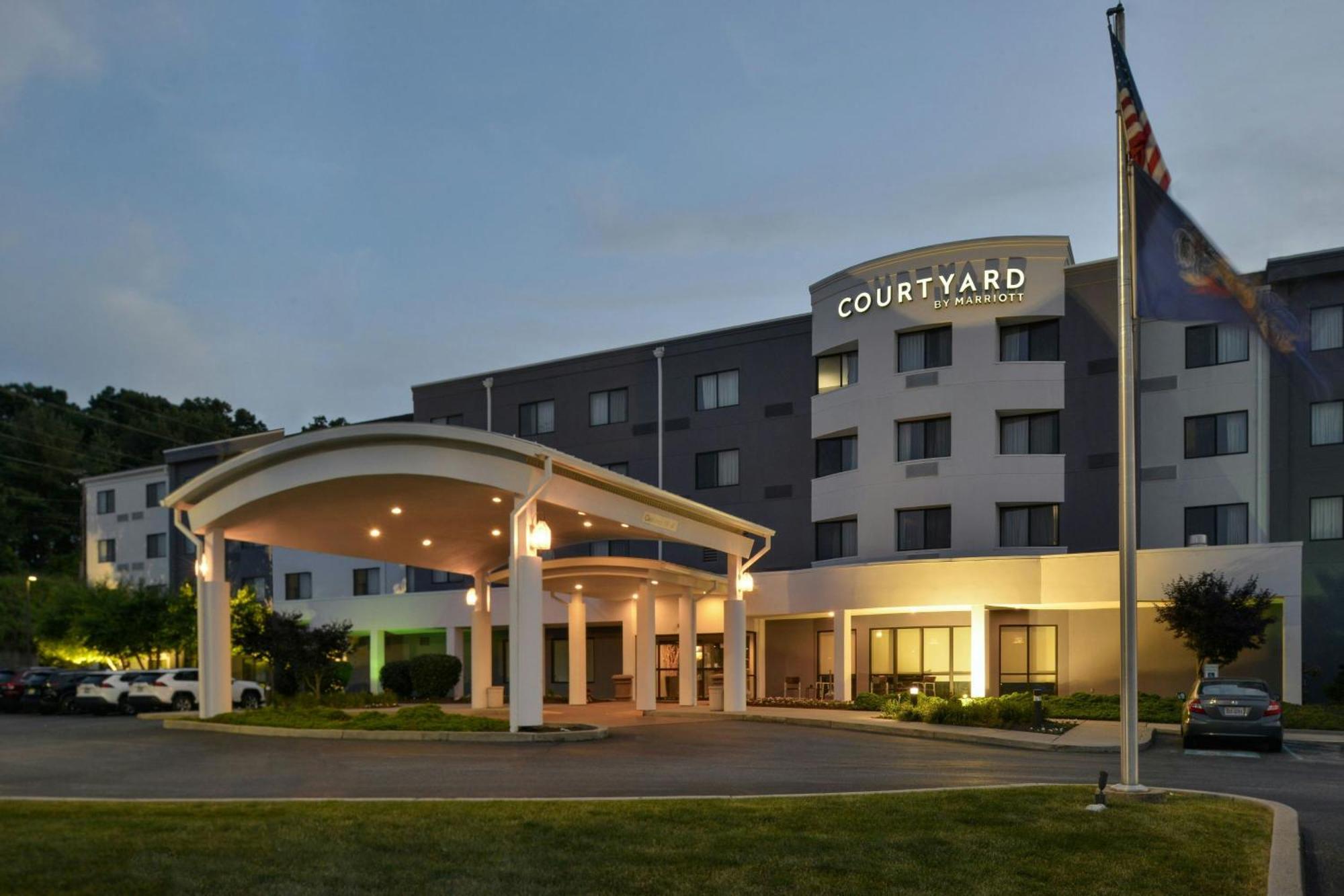 Courtyard By Marriott Harrisburg Hershey Esterno foto