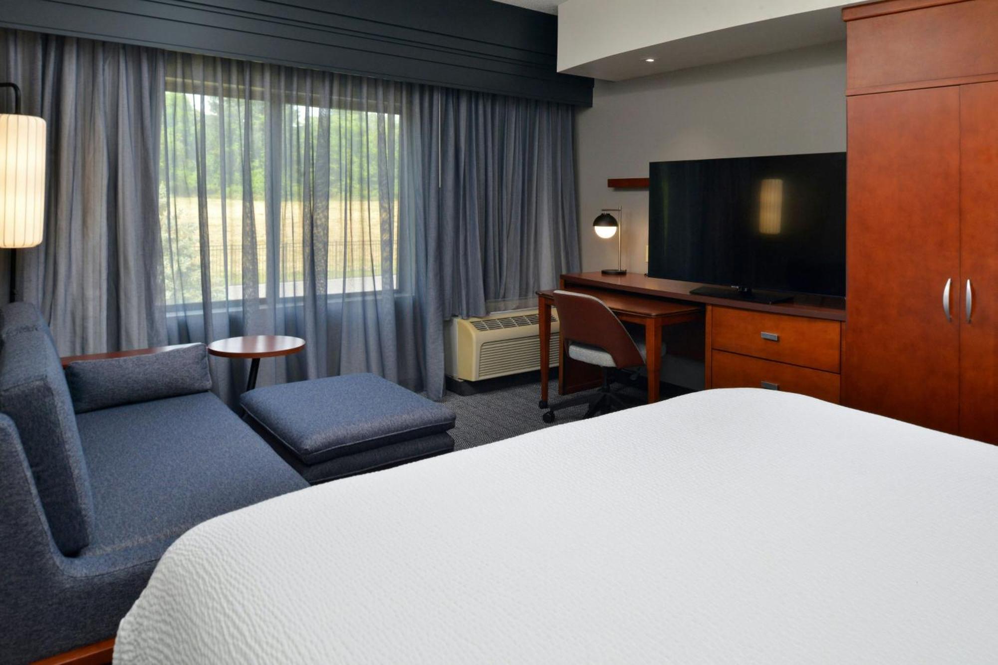 Courtyard By Marriott Harrisburg Hershey Esterno foto