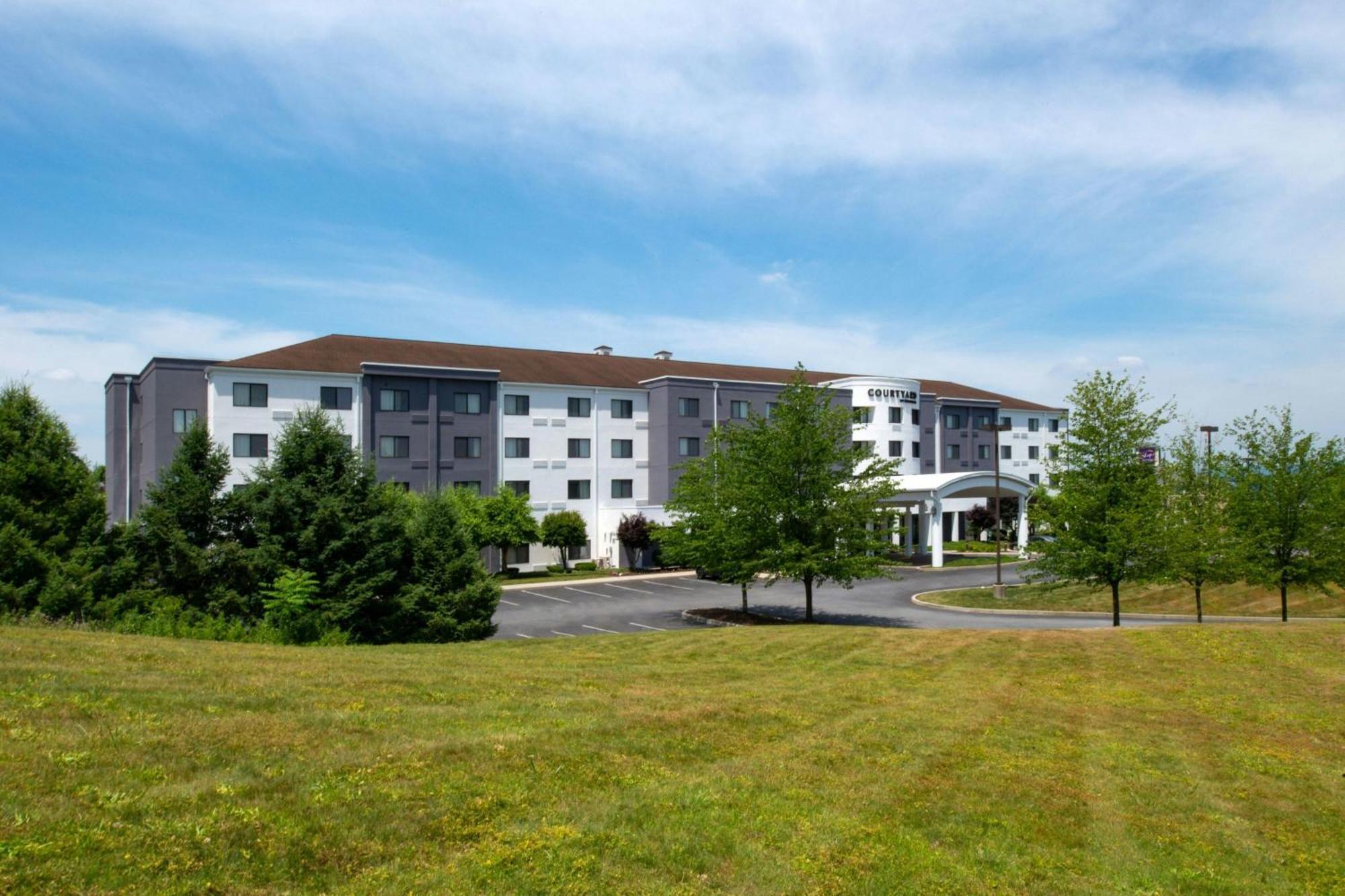 Courtyard By Marriott Harrisburg Hershey Esterno foto