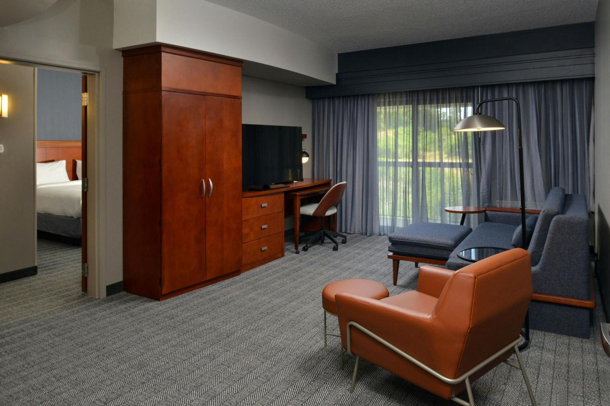 Courtyard By Marriott Harrisburg Hershey Esterno foto
