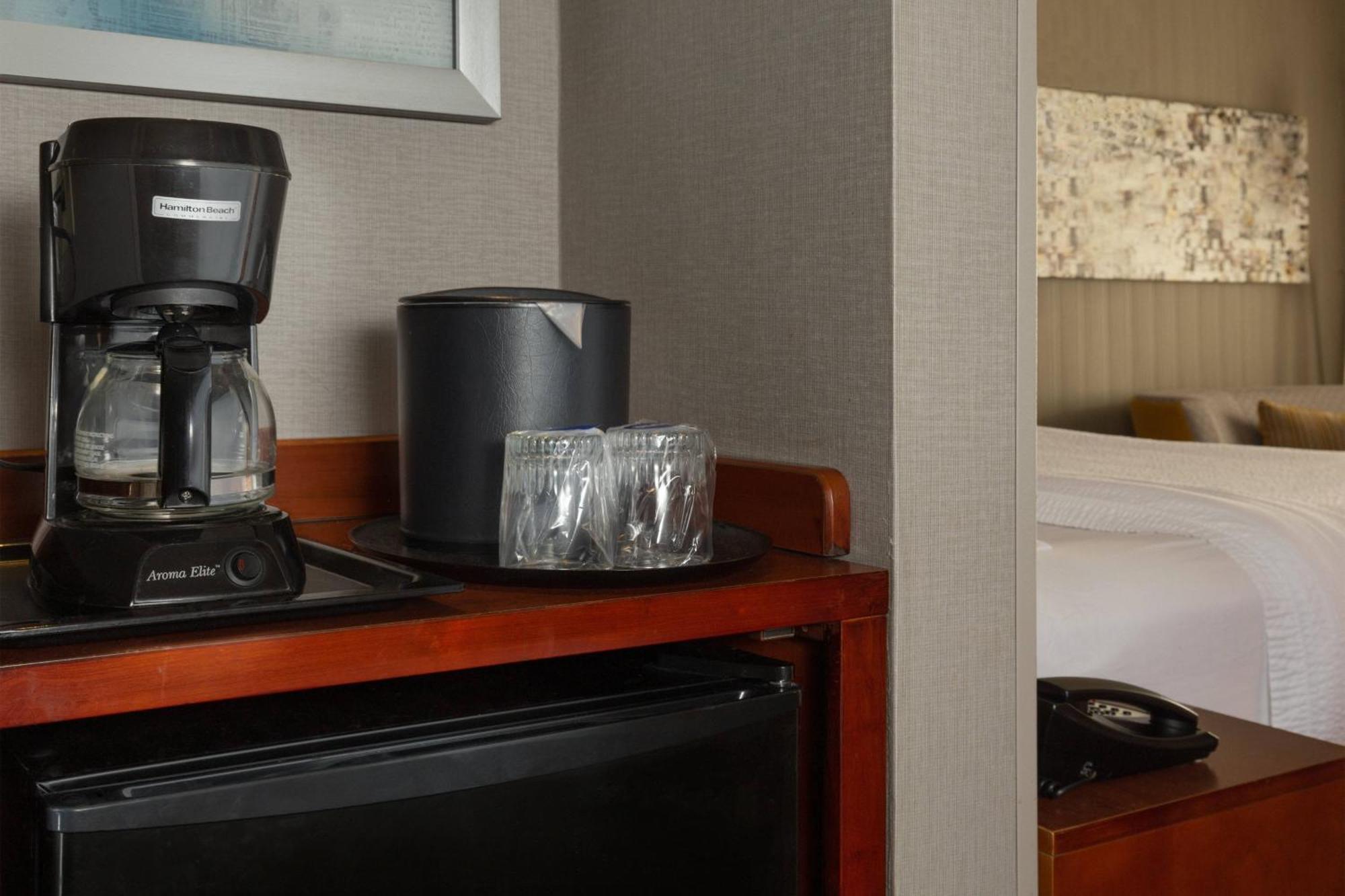 Courtyard By Marriott Harrisburg Hershey Esterno foto